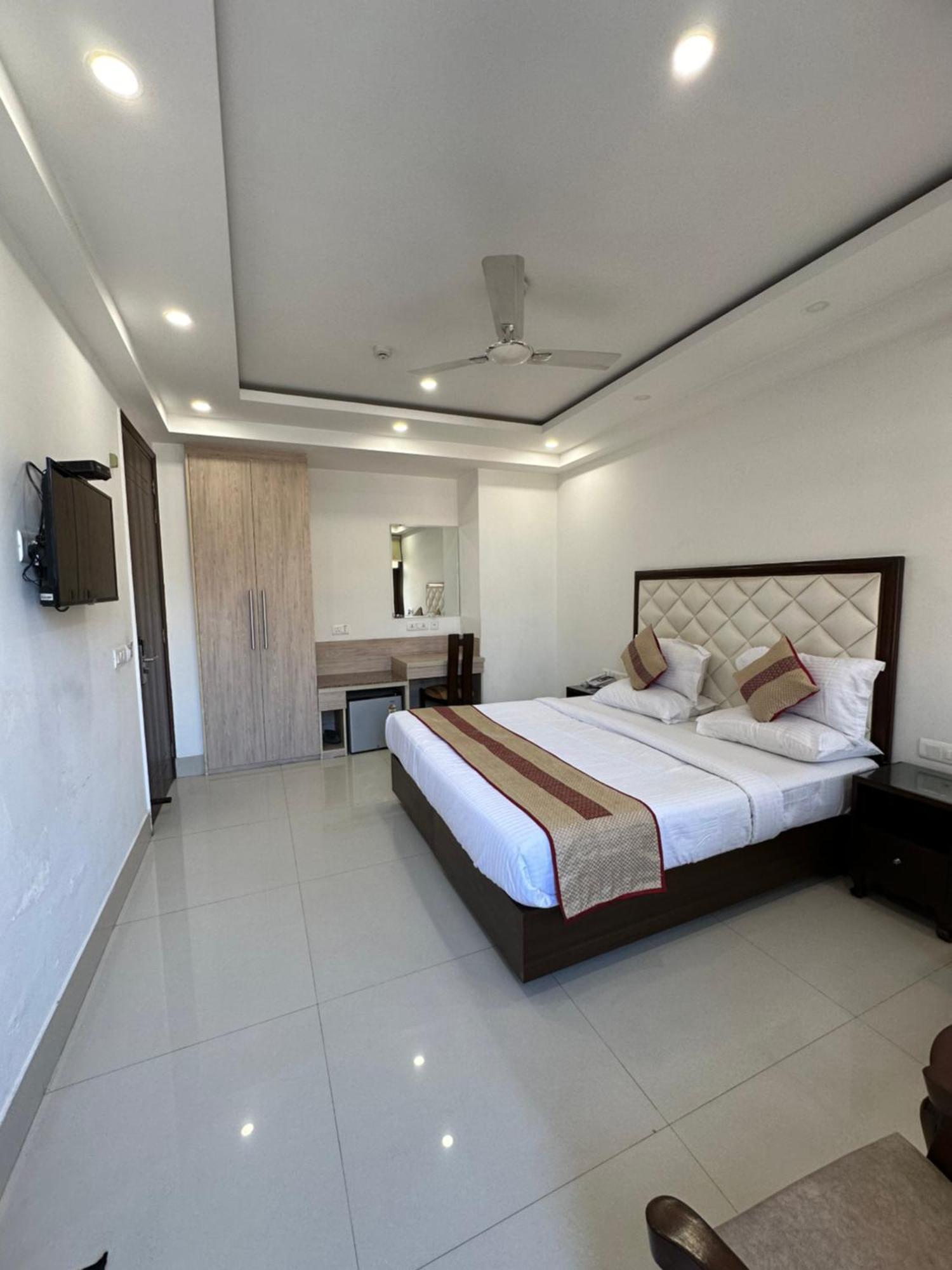 ניו דלהי Lemon Green Residency - Hotel And Serviced Apartments מראה חיצוני תמונה
